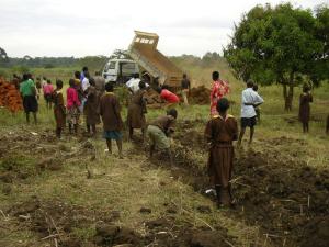 3 Lorries arrived full of hardcore for the foundations